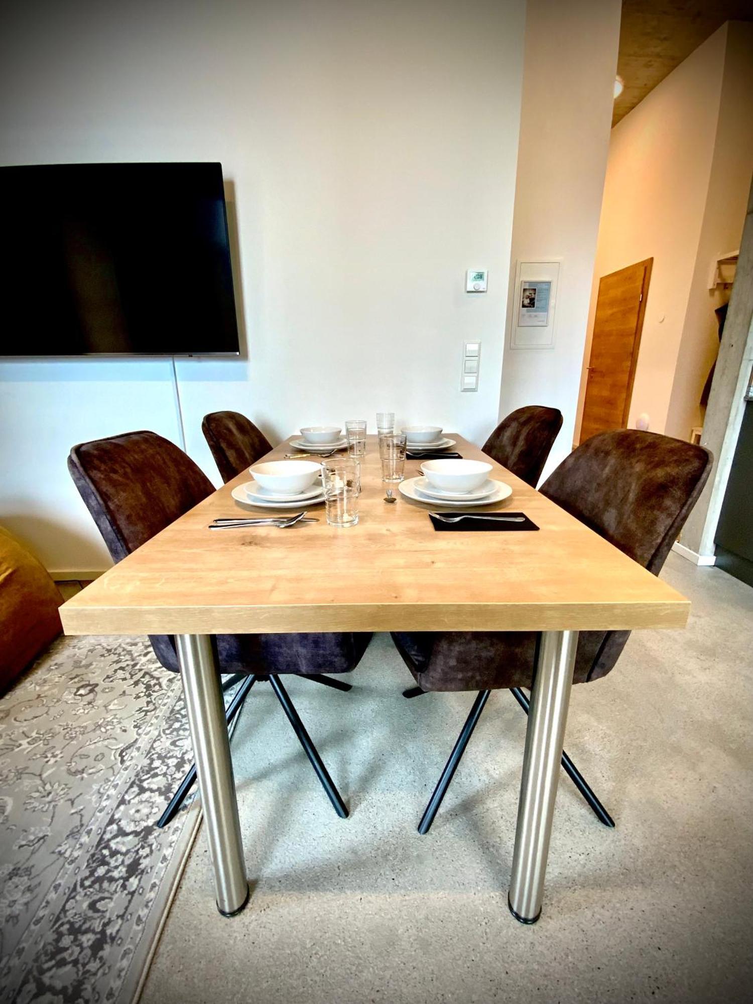 Ferienwohnung Waterfront - Urbane Eleganz Am Bachufer Villach Zimmer foto