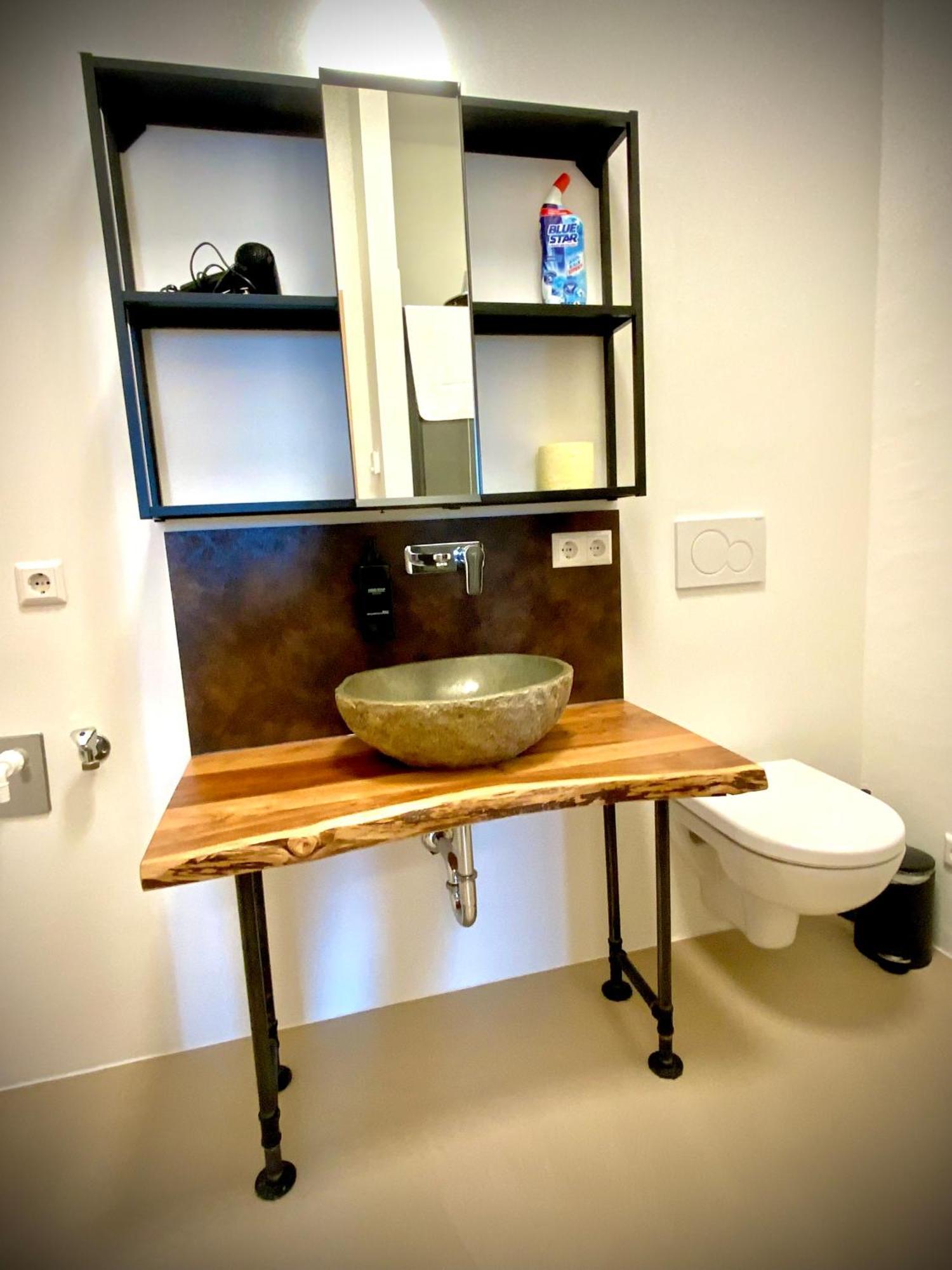 Ferienwohnung Waterfront - Urbane Eleganz Am Bachufer Villach Zimmer foto
